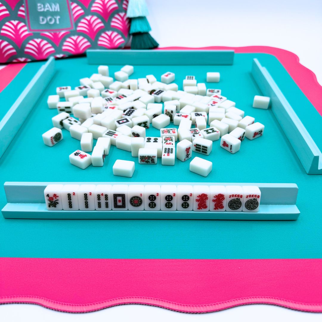 MINI MAHJONG MAT  |  Color Wave  |  21" x 21": Cobalt Center-Blue Scallop