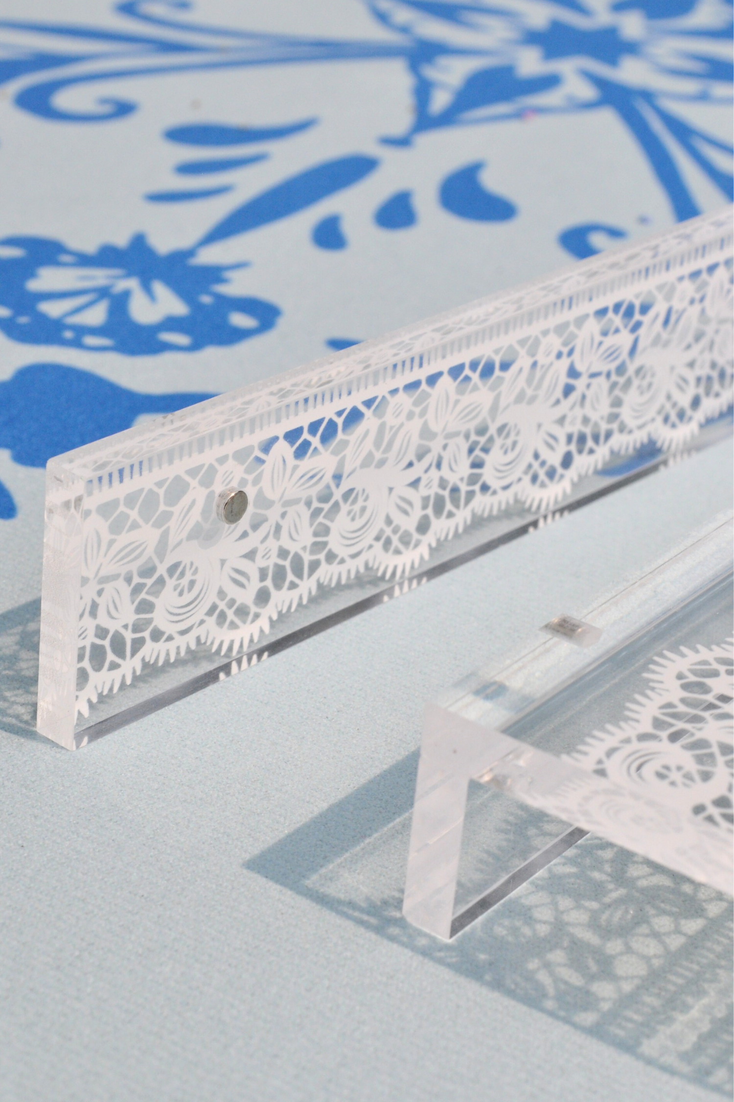 White Lace Mahjong Rack and Pusher, Set of 4