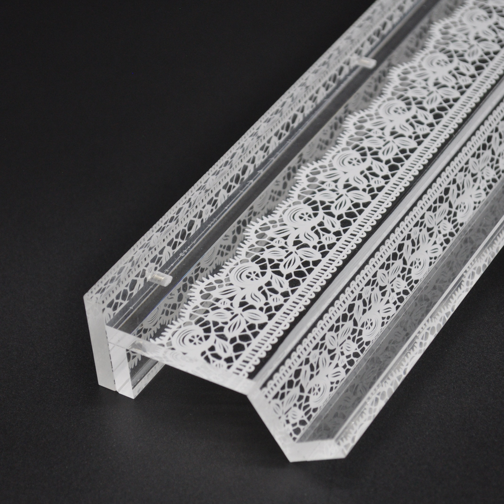 White Lace Mahjong Rack and Pusher, Set of 4