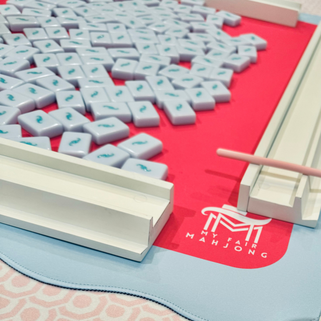 MAHJONG MAT  |  Color Wave  |  31" x 31": Cobalt Center- Blue Scallop