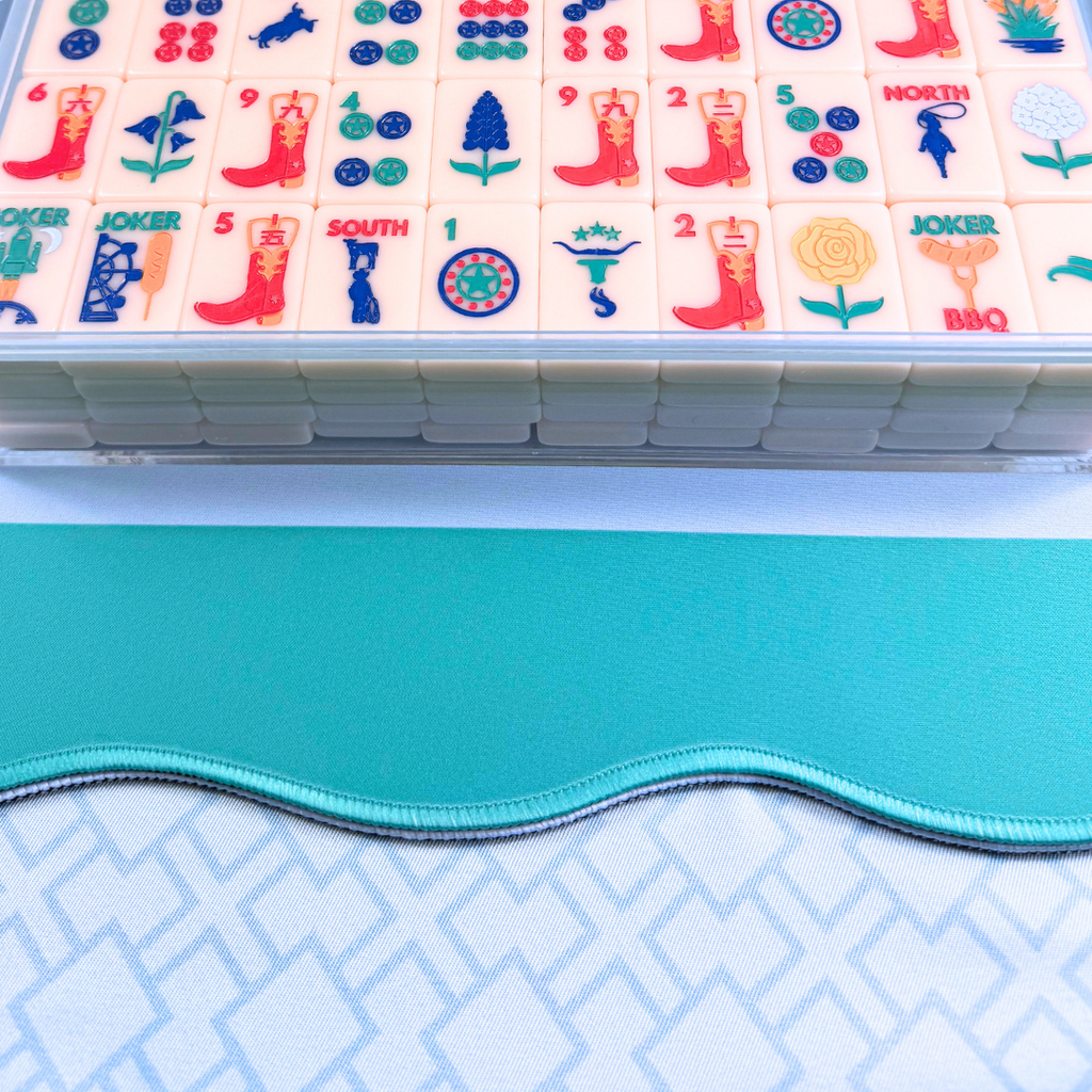 MAHJONG MAT  |  Color Wave  |  31" x 31": Cobalt Center- Blue Scallop