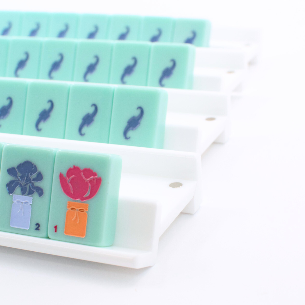 MAHJONG RACKS | Premium Acrylic | 4 Racks + 4 Pushers: Solid White